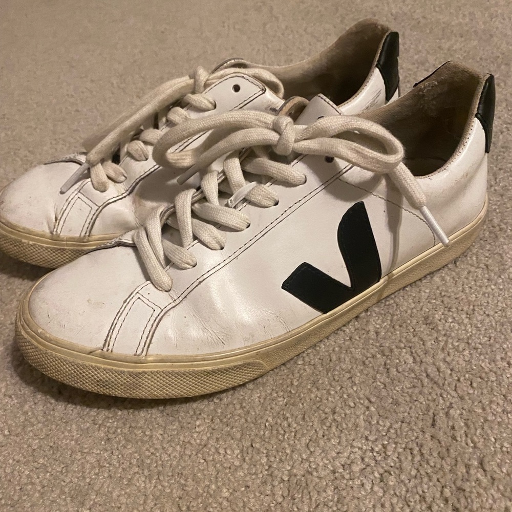 Veja Esplar sneaker in white and black